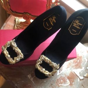 Roger Vivier of Paris Designer Shoes